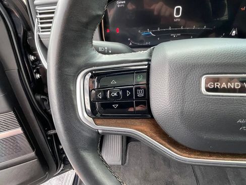 Used 2022 Jeep Grand Wagoneer Series I AWD/4WD image 16