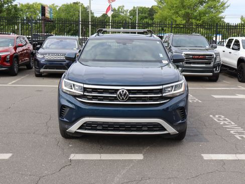 Used 2022 Volkswagen Atlas Cross Sport SE AWD/4WD image 3