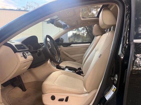 Used 2013 Volkswagen Passat 2.5 SE image 11