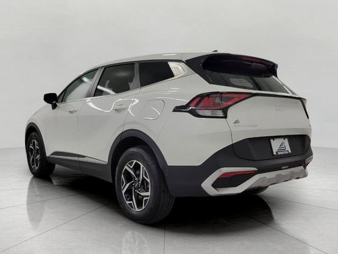 Used 2025 Kia Sportage LX AWD/4WD image 52