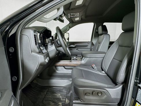 New 2026 GMC Sierra 2500 SLT w/ SLT Convenience Package image 12