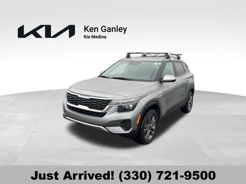 Used 2022 Kia Seltos LX AWD/4WD image 1