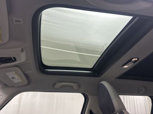 Certified 2025 MINI Cooper S image 23