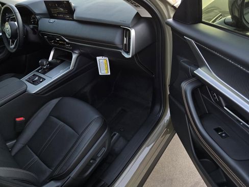 New 2026 MAZDA CX-70 3.3 Turbo w/ Preferred Package image 6