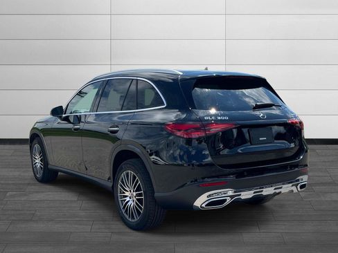 Used 2026 Mercedes-Benz GLC 300 4MATIC image 5