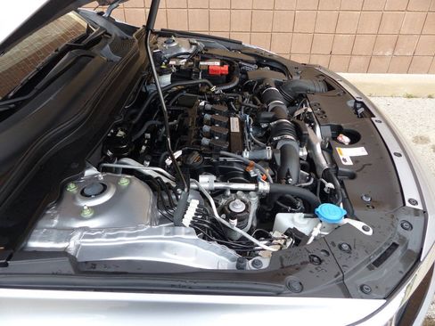 Used 2019 Honda Accord LX image 18