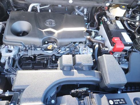 Used 2025 Toyota RAV4 XLE image 17