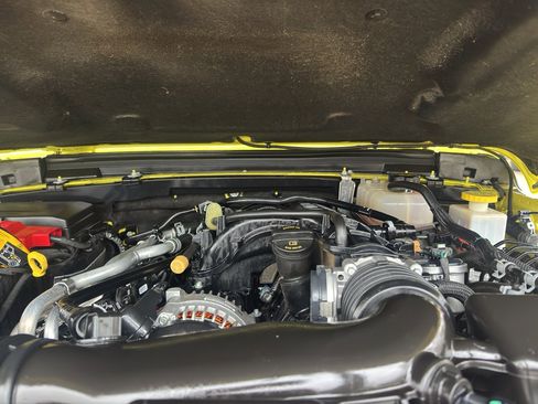 Used 2023 Jeep Gladiator Rubicon w/ Trailer Tow Package image 10