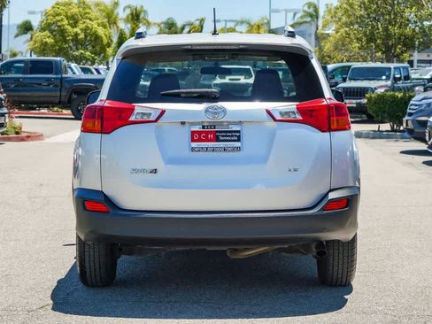 Used 2014 Toyota RAV4 LE FWD image 5