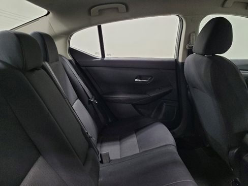 Used 2020 Nissan Sentra SV FWD image 19