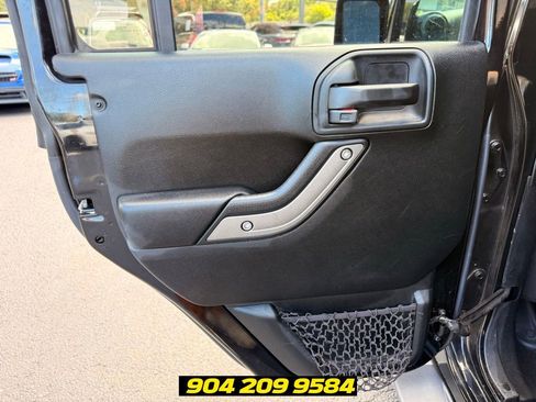 Used 2018 Jeep Wrangler Unlimited Sport S AWD/4WD image 20