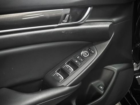 Used 2021 Honda Accord Sport image 12
