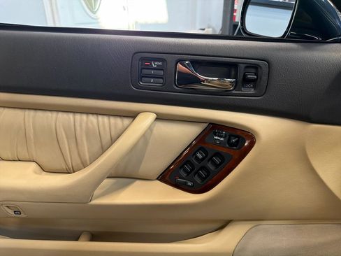 Used 1991 Acura Legend LS FWD image 17