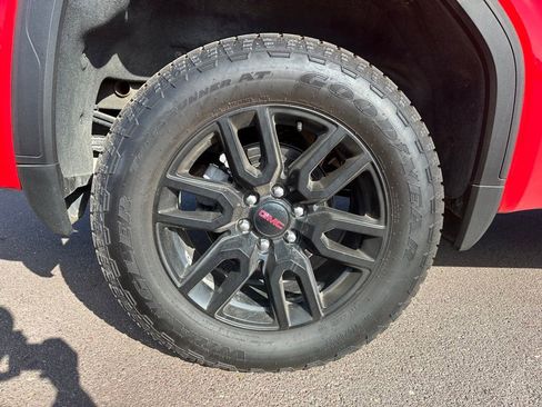 Used 2024 GMC Sierra 1500 Elevation image 38