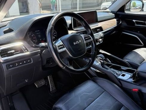 Used 2022 Kia Telluride SX w/ SX Prestige Package AWD/4WD image 13