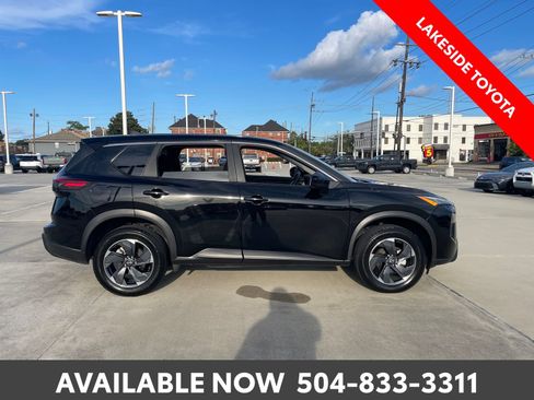 Used 2025 Nissan Rogue SV AWD/4WD image 6