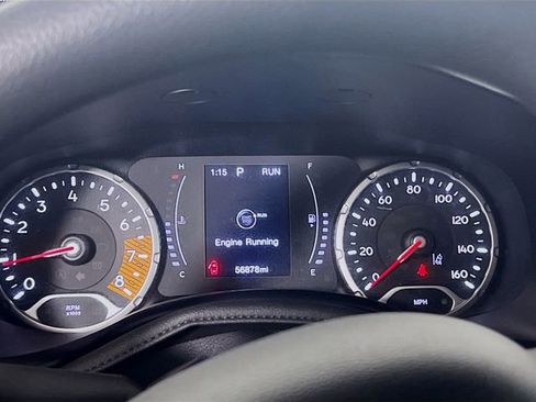 Used 2023 Jeep Renegade Latitude AWD/4WD image 13
