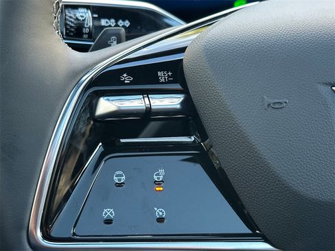 New 2026 Cadillac Lyriq Sport image 33