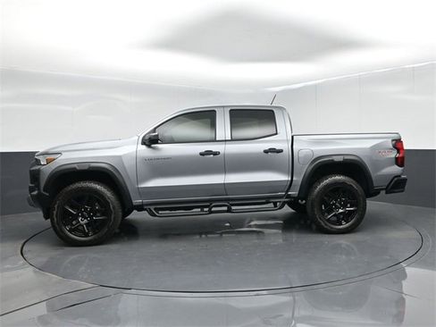 Used 2025 Chevrolet Colorado Trail Boss image 5