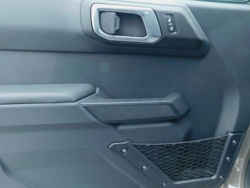 New 2025 Ford Bronco 4-Door image 25