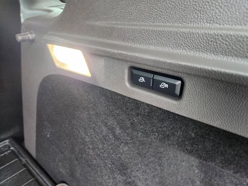 Used 2022 Lincoln Corsair AWD w/ Premium Package image 22