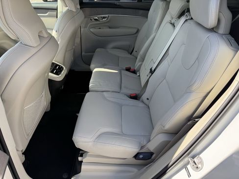 New 2026 Volvo XC90 B6 Ultra image 11