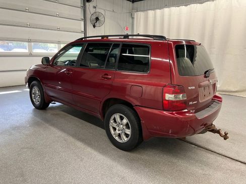 Used 2004 Toyota Highlander 4WD V6 w/ Appearance Pkg image 6