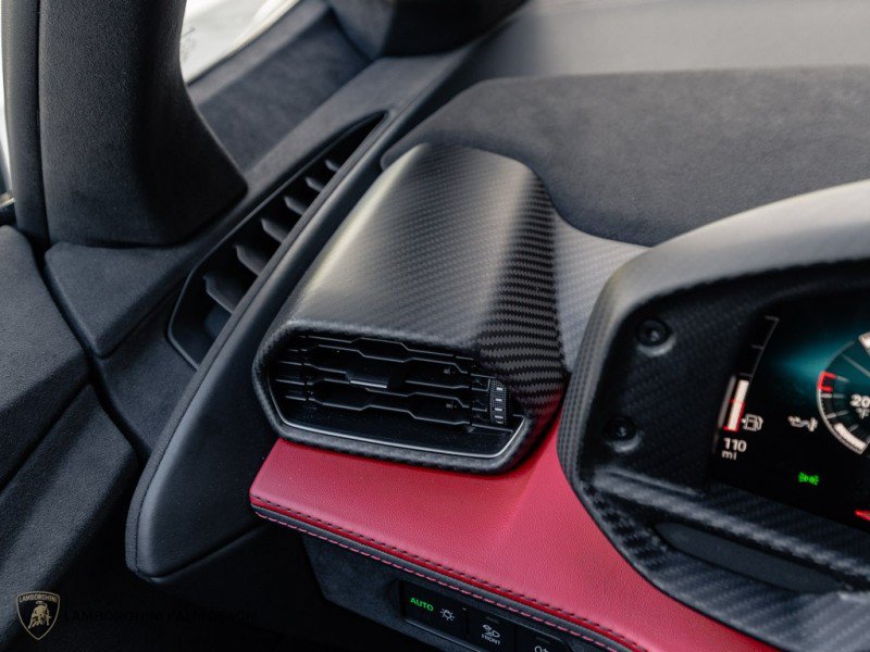 Used 2026 Lamborghini Temerario AWD/4WD image 12