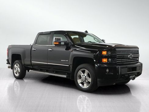 Used 2016 Chevrolet Silverado 2500 LTZ w/ Duramax Plus Package AWD/4WD image 7