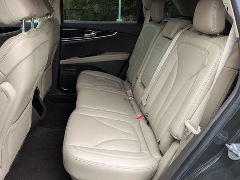 Used 2023 Lincoln Nautilus FWD w/ Premium Package image 14