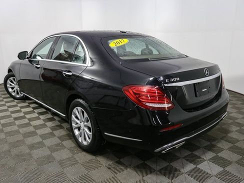 Used 2017 Mercedes-Benz E 300 4MATIC image 7