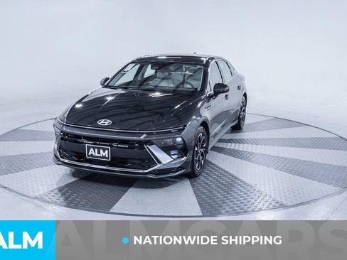 Used 2025 Hyundai Sonata SEL FWD image 2