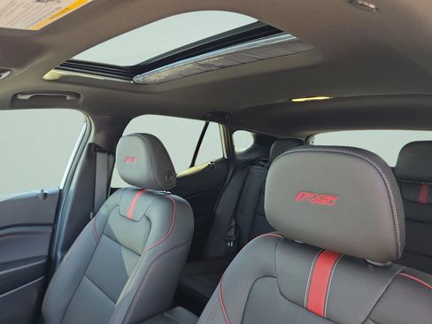 New 2026 Chevrolet Trax RS w/ Sunroof Package image 21