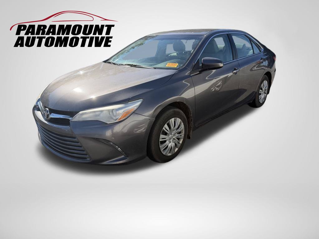 Used 2017 Toyota Camry LE FWD image 2