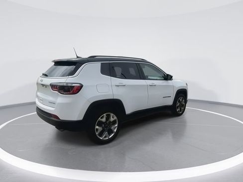 Used 2022 Jeep Compass Limited image 11