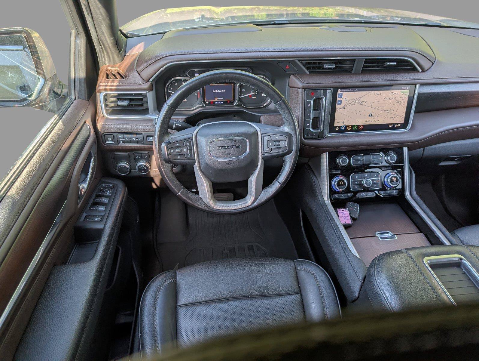 Used 2021 GMC Yukon Denali w/ Denali Premium Package RWD image 31