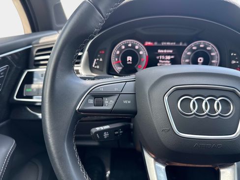 Used 2025 Audi Q7 3.0T Premium Plus AWD/4WD image 32
