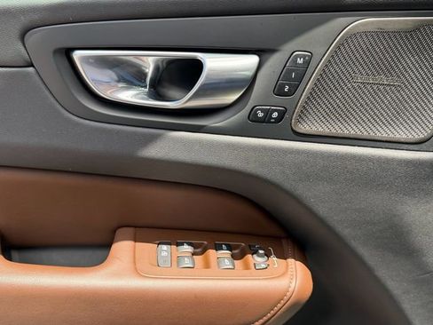 Certified 2023 Volvo XC60 B5 Plus FWD image 29