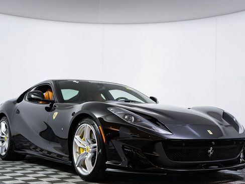 Certified 2019 Ferrari 812 Superfast image 3