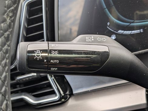 Used 2025 Kia Sportage EX w/ EX Premium Package image 35