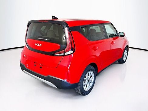 Certified 2024 Kia Soul LX w/ Option Group 015 FWD image 5