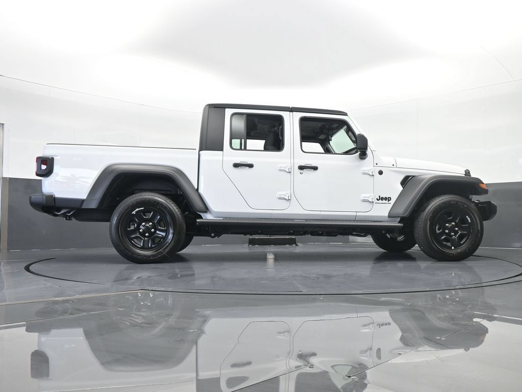 Used 2025 Jeep Gladiator Sport AWD/4WD image 57