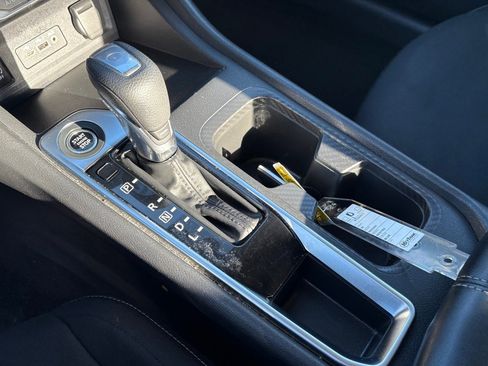 Certified 2024 Nissan Sentra SV image 22