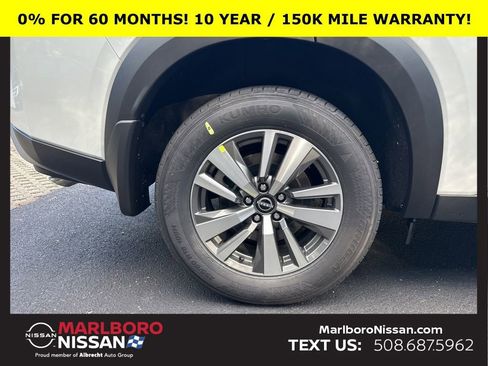 New 2025 Nissan Pathfinder SL w/ Cargo Package image 9