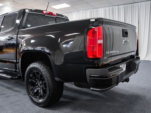 Used 2019 Chevrolet Colorado Z71 w/ Z71 Midnight Edition AWD/4WD image 7