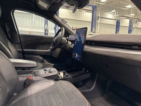 Used 2023 Ford Mustang Mach-E GT image 27