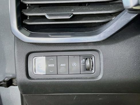 Certified 2024 GMC Acadia AT4 w/ Luxury Package AWD/4WD image 9