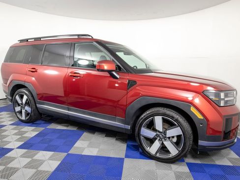 Used 2024 Hyundai Santa Fe Limited image 3