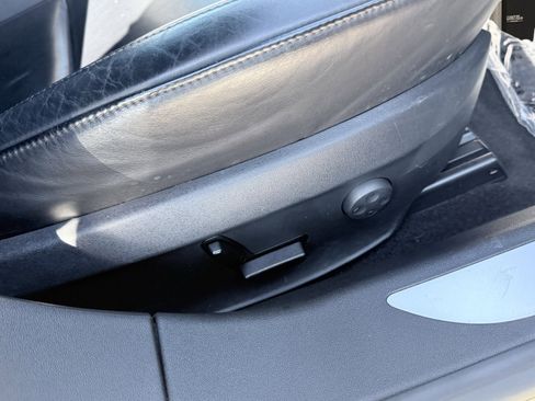 Used 2015 Tesla Model S 70D image 44