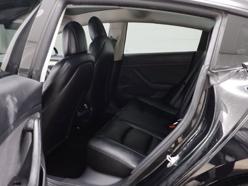 Used 2022 Tesla Model 3 Performance image 13